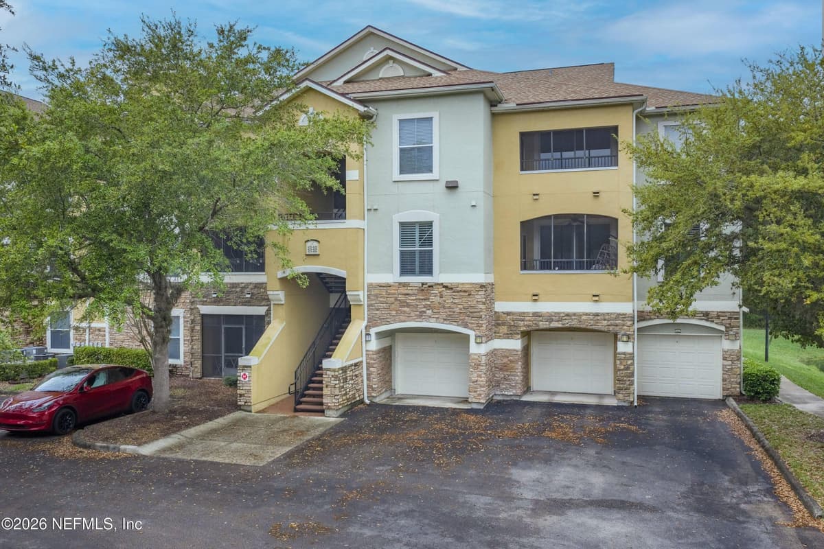 8539 GATE Parkway W 438, Jacksonville, FL 32216, Jacksonville, FL - photo 2