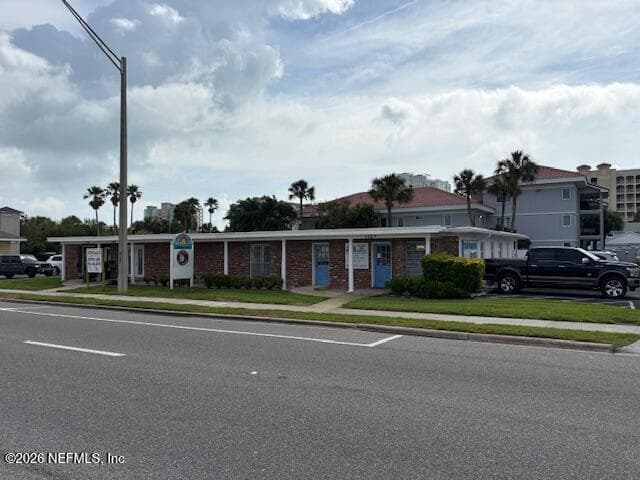 1131 3RD Street N, Jacksonville Beach, FL 32250