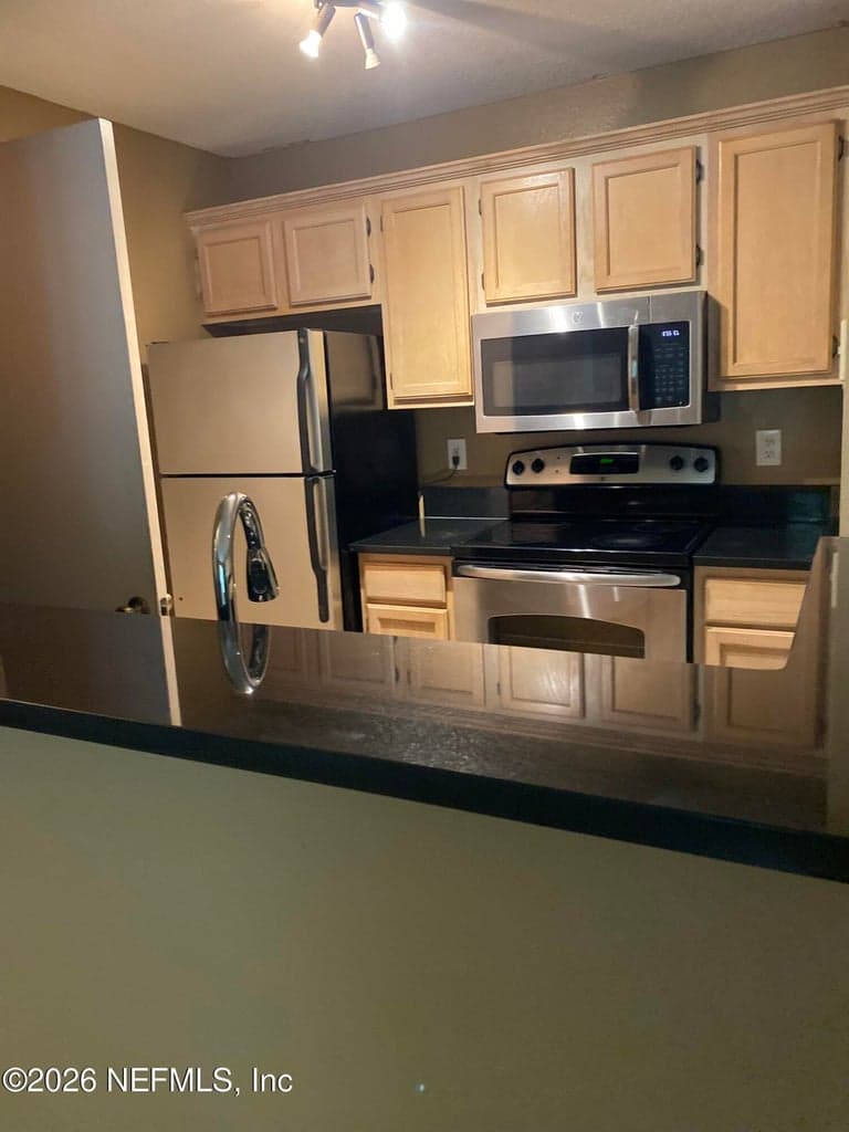 7701 TIMBERLIN PARK Boulevard 514, Jacksonville, FL 32256, Jacksonville, FL - photo 2