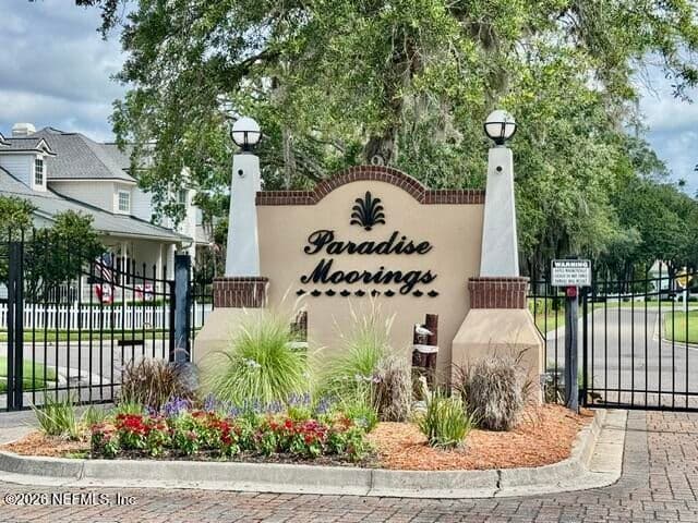 1928 MOORINGS Circle, Middleburg, FL 32068