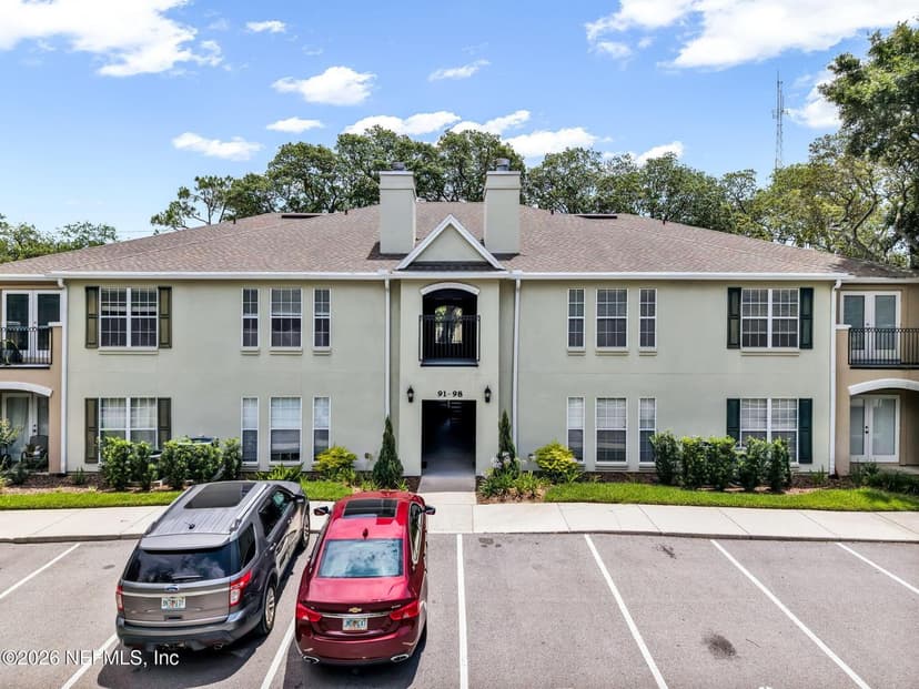 92 JARDIN DE MER Place 92, Jacksonville Beach, FL 32250
