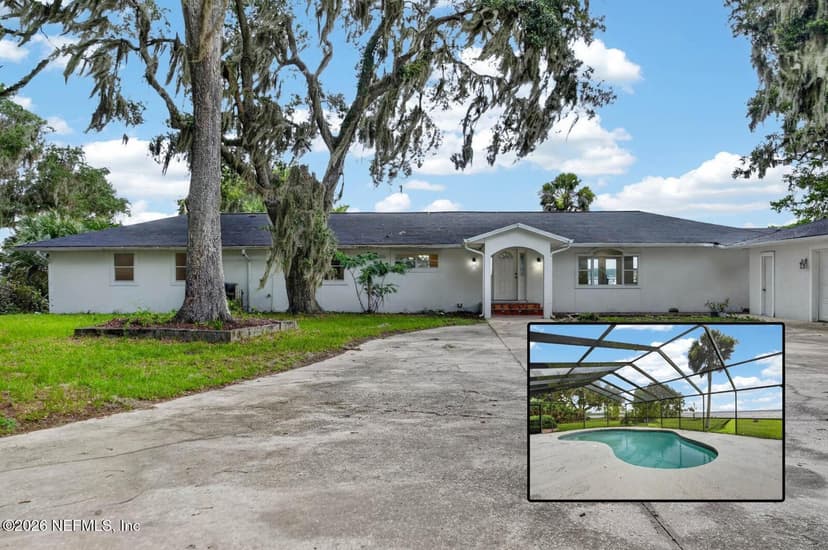 157 W GRANDVIEW Drive, East Palatka, FL 32131