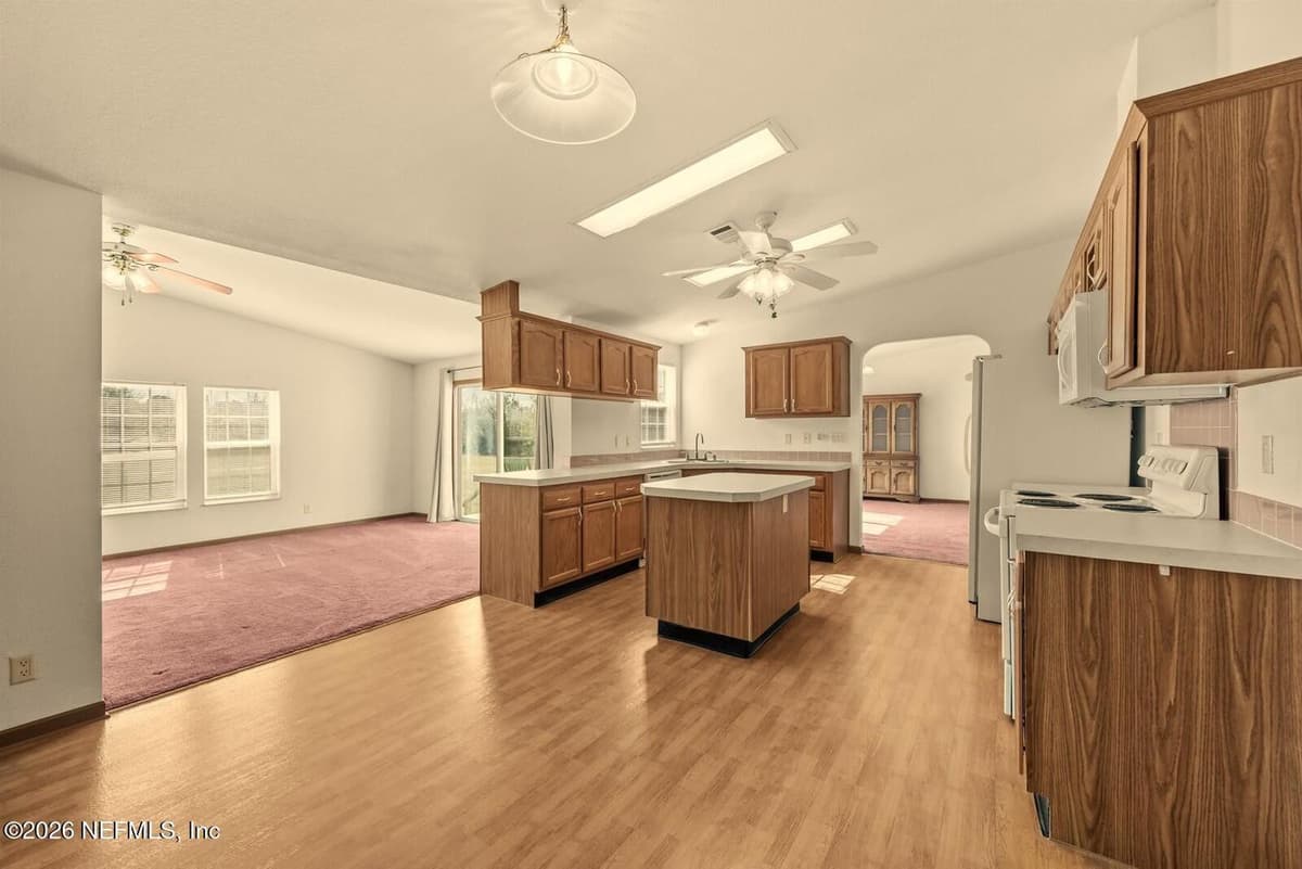 305 PALMETTO BLUFF Road, Palatka, FL 32177, Palatka, FL - photo 2