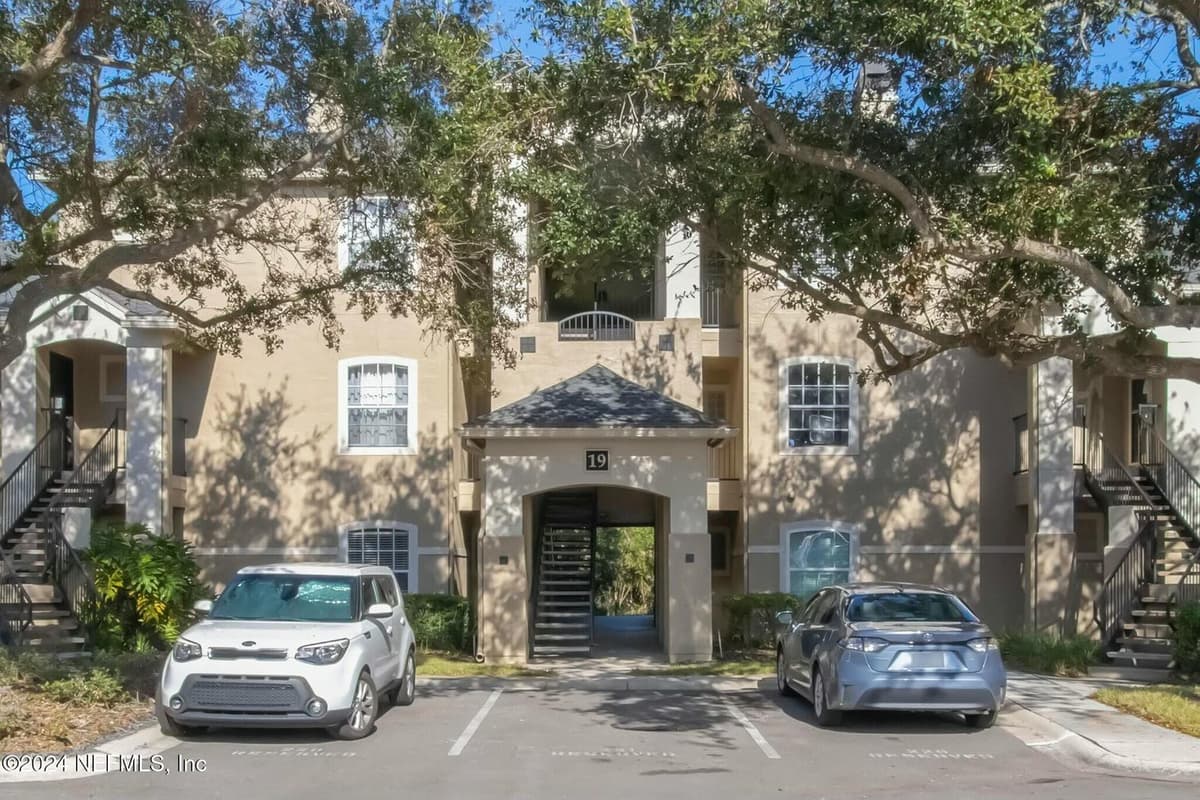 1701 THE GREENS Way 1912, Jacksonville Beach, FL 32250, Jacksonville Beach, FL - photo 2