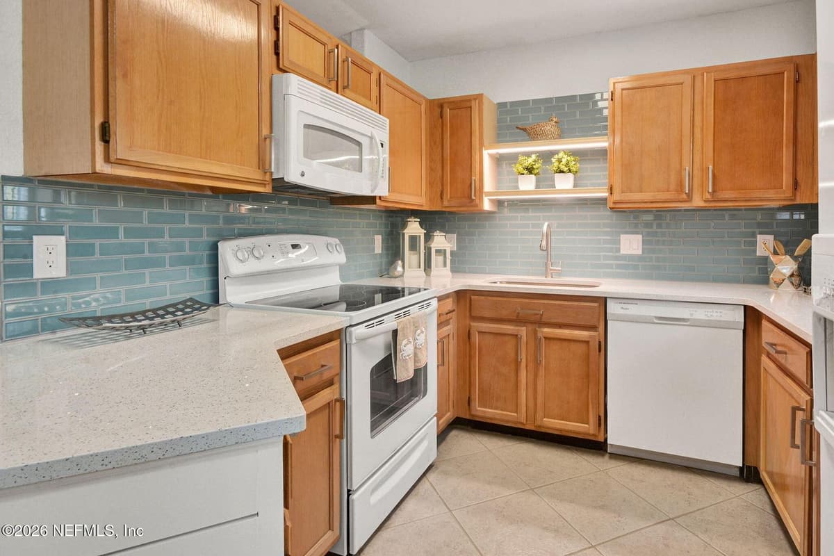 1800 THE GREENS Way 107, Jacksonville Beach, FL 32250, Jacksonville Beach, FL - photo 3