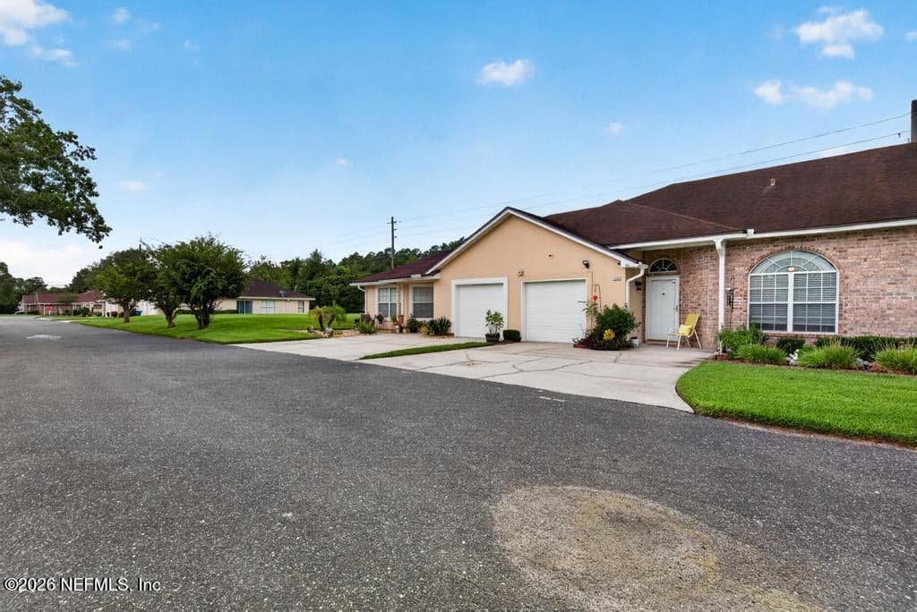 11 NORTHSIDE Drive S 402, Jacksonville, FL 32218, Jacksonville, FL - photo 2