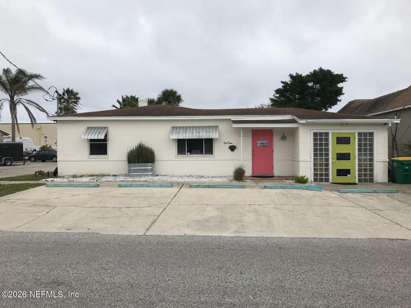 611 4TH Street N, Jacksonville Beach, FL 32250