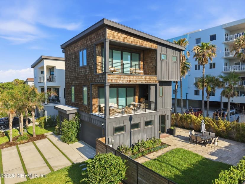 105 N 11TH Avenue, Jacksonville Beach, FL 32250