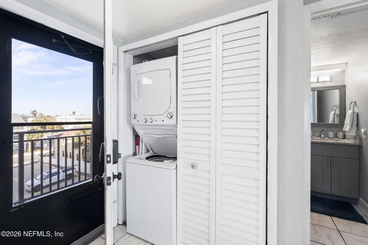 731 1ST Street 524, Jacksonville Beach, FL 32250, Jacksonville Beach, FL - photo 3
