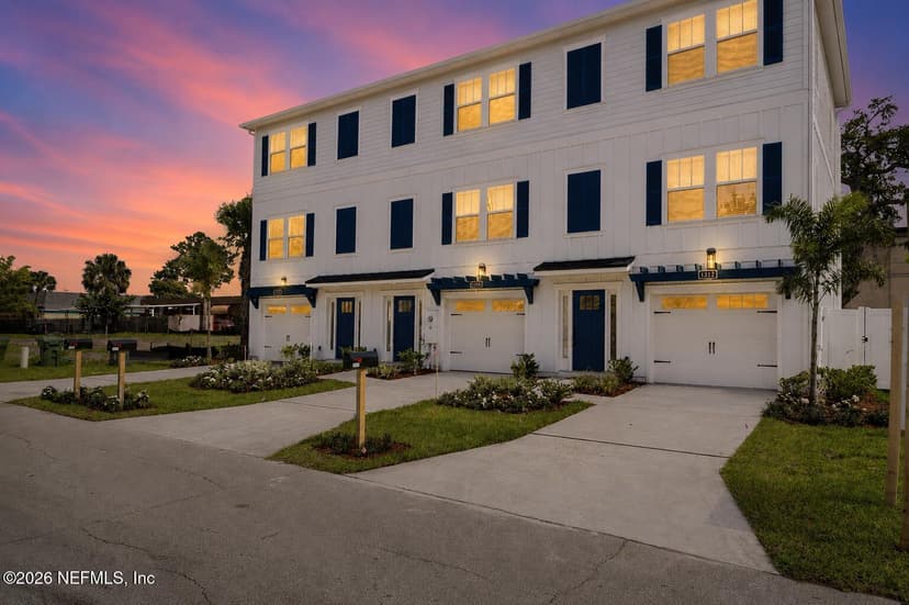 1304 1ST Avenue N, Jacksonville Beach, FL 32250