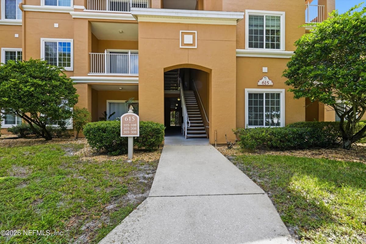 615 FAIRWAY Drive 206, St. Augustine, FL 32084, St. Augustine, FL - photo 2